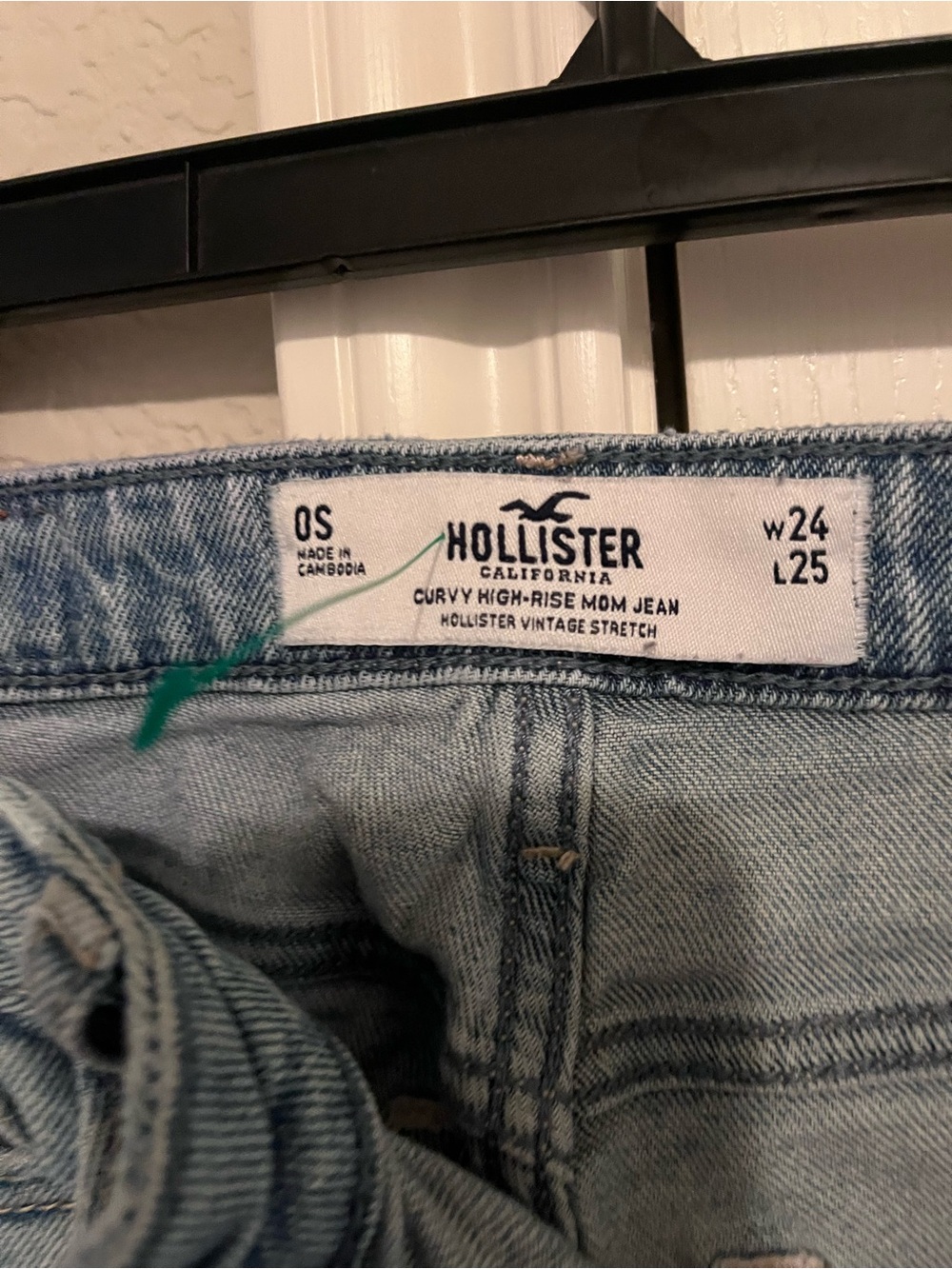 Hollister Light Blue Distressed Boyfriend Jeans - Picture 3 of 3